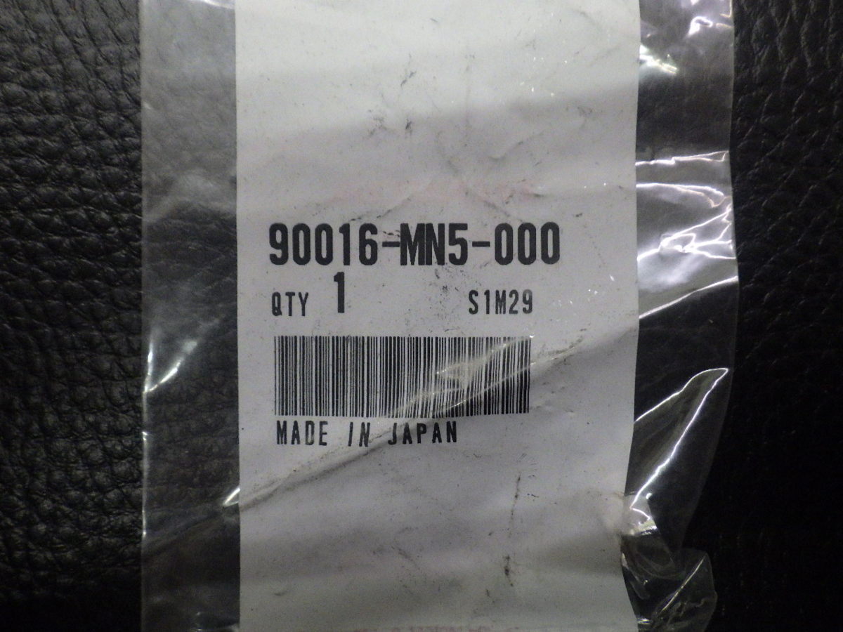 未開封 純正部品 ホンダ HONDA ジョルノ GIORNO 2st AF24 ボルト フランジ 6×14 型式: 90016-MN5-000 管理No.17564_画像2