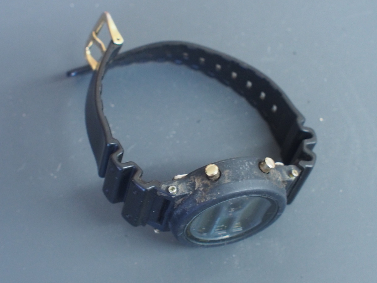希少 ヴィンテージ カシオ CASIO ジーショック G-SHOCK 温度センサー搭載 腕時計 型式: DW-6100 CAL: 1424 管理No.00316_画像2