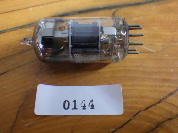 当時物 希少品 日本電気(株) (NEC) 真空管 Electron tube 型式: 6U8 通信用 MT管 No.0144_画像1