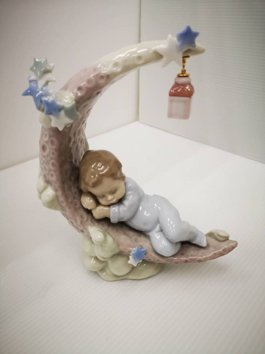 人形〉リヤドロ LLADRO 6479 赤ちゃん お月様のベッド【/現状品