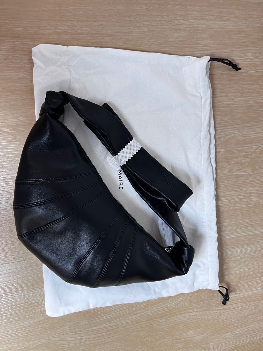 ☆美品☆ ルメール lemaire クロワッサン型 ショルダーバッグ ボディー