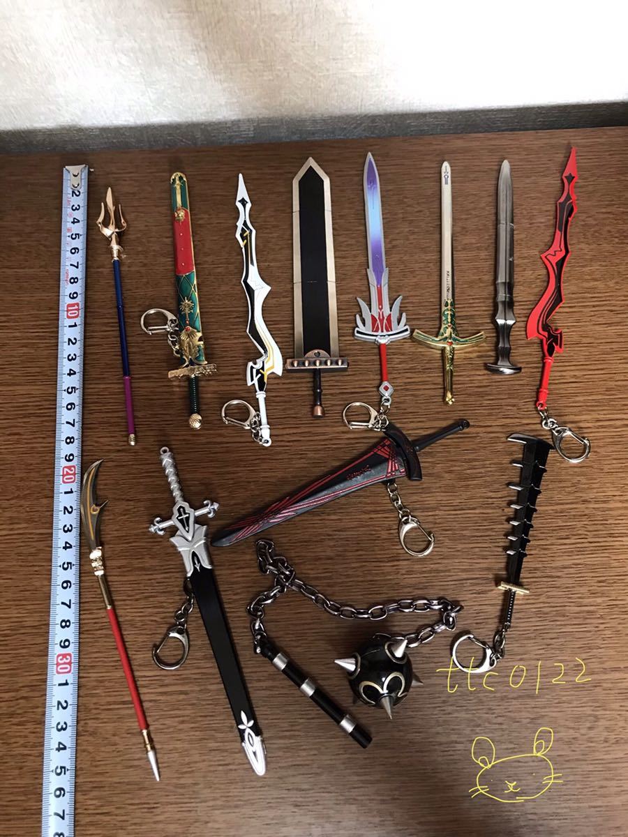 ジャンク品 合金?キーホルダー等 【金属製 武器 剣,槍,鉄球等