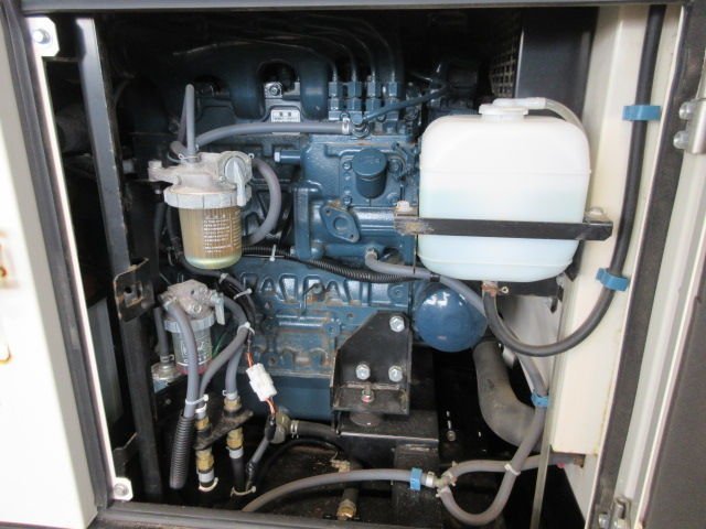 Yahoo!オークション - ディーゼル発電機 25KVA 新ダイワ Yahoo!オークション - ディーゼル発電機 25KVA 新ダイワ