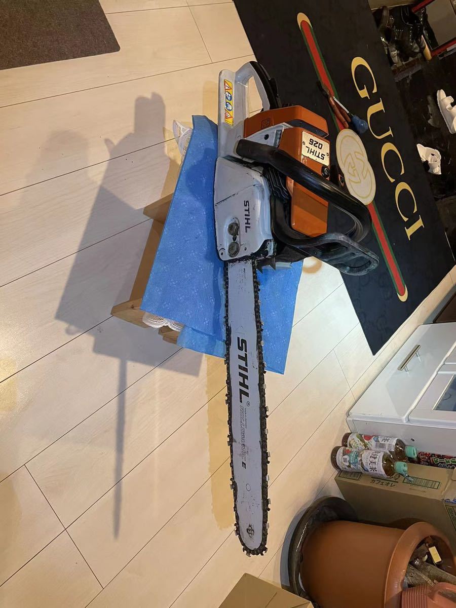 STIHL エンジンチェンソー 026 燃料はキャブレターからエンジン入れ　エンジンかかる　ジャンク品　_画像5