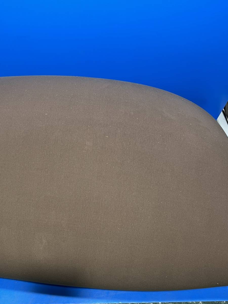 AMK92【消費税なし・美品】Yogibo Max　ヨギボーマックス　クッション　チョコレートブラウン　高さ170cm、 幅65cm 、奥行き55cm_画像3