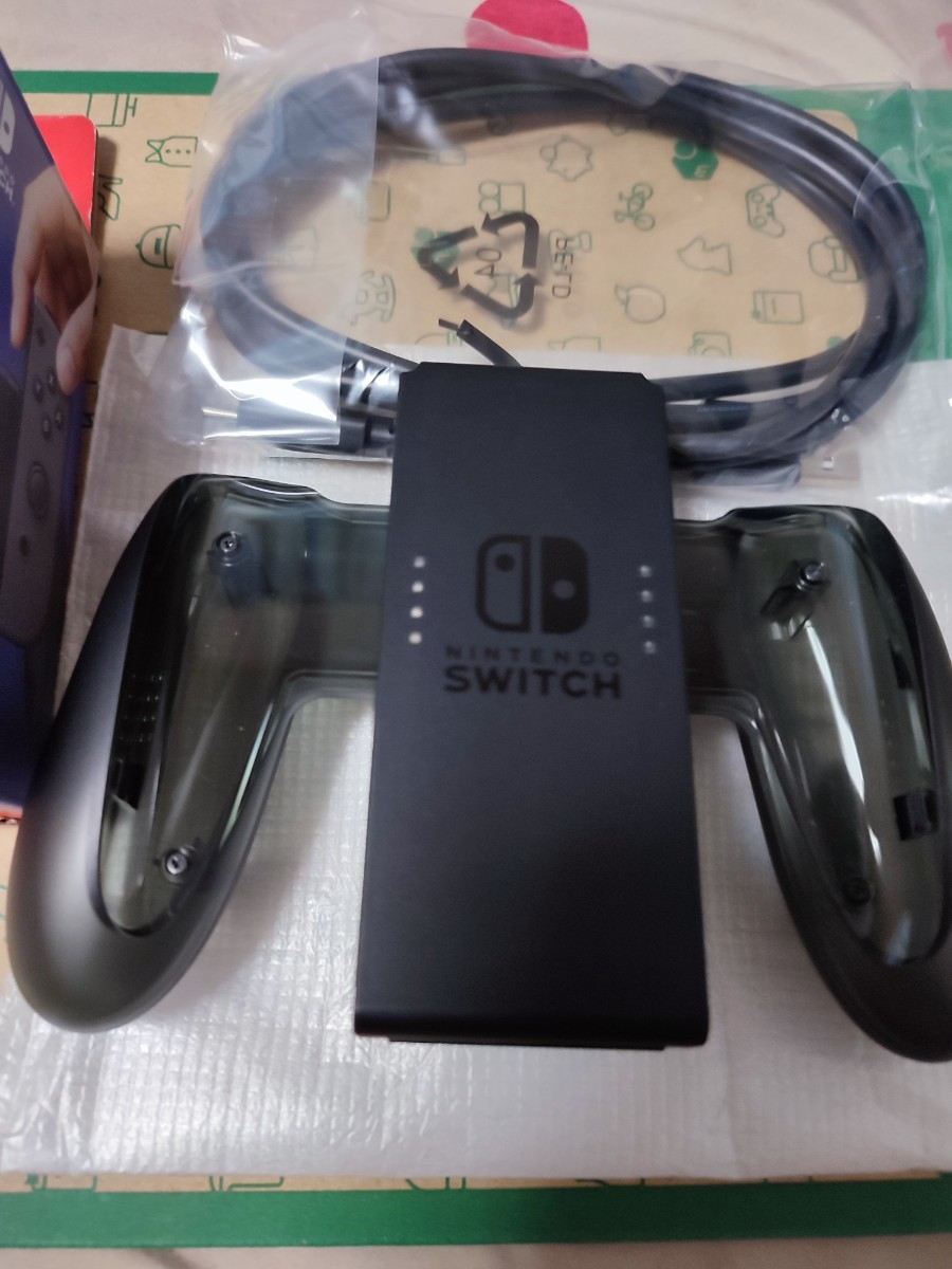 任天堂 純正Joy-Con充電グリップ Nintendo Switch 数回のみ使用