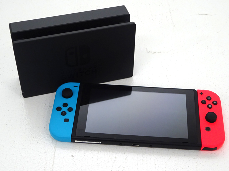 Nintendo Switch 本体+Joy-Con(L)ネオンブルー/(R)ネオンレッド+付属品