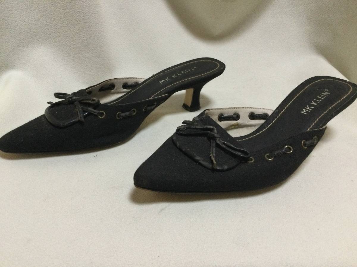 C1390 Michel Klein MK black mules 38 size heel 4.