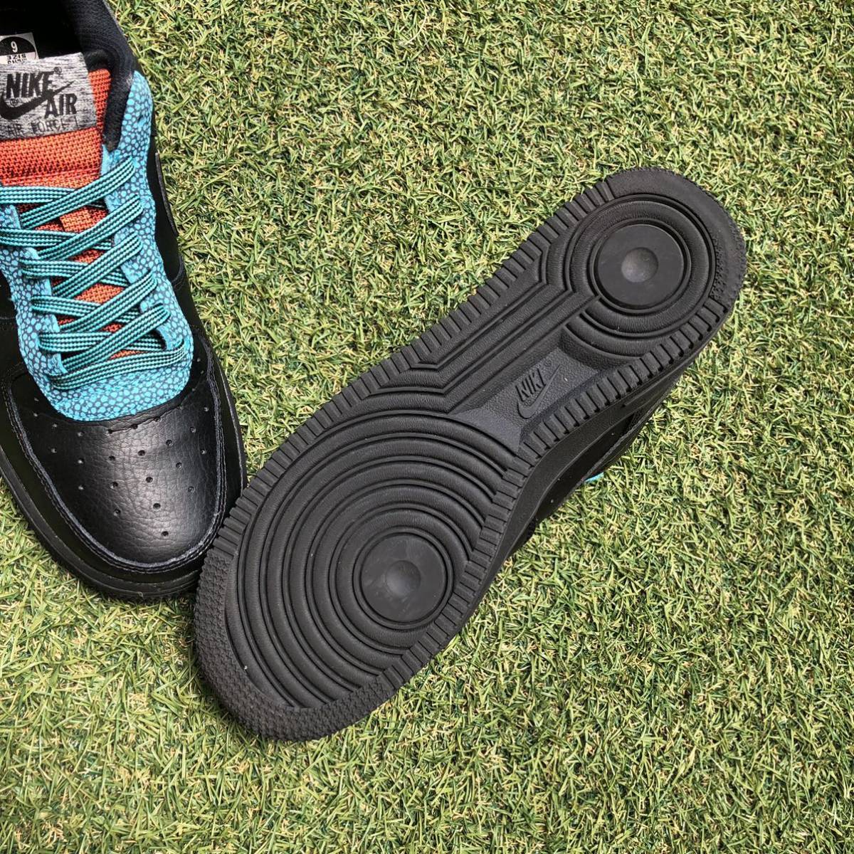 美品24 NIKE AIR FORCE 1 07 LV8 4 ナイキ エアフォース ワン H486