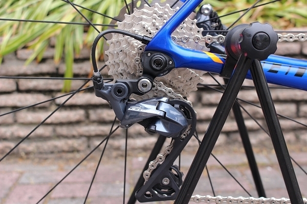 セール100%新品 ヤフオク! - 美品 ジャイアント GIANT TCR ADVANCED