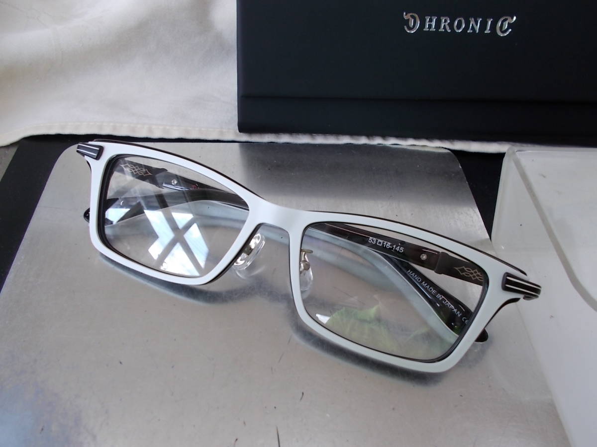 【驚きの値段】 超かっこいい クロニック CHRONIC 眼鏡フレーム お洒落な白 CH-137-5 フルリム