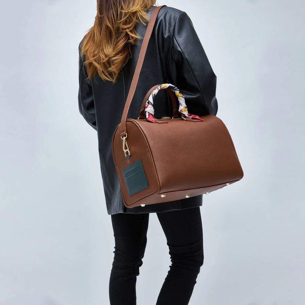 送料無料 新品 国内正規 BTS V MUTE BOSTON BAG キム テヒョン テテ