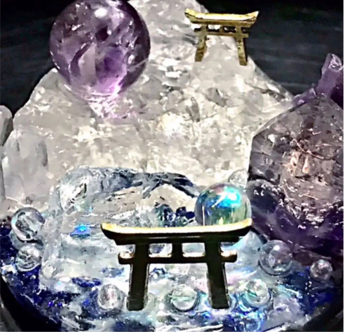 PayPayフリマ｜光の海 浄化のオブジェ オルゴナイト 鳥居 ラピスラズリ アメジスト 水晶