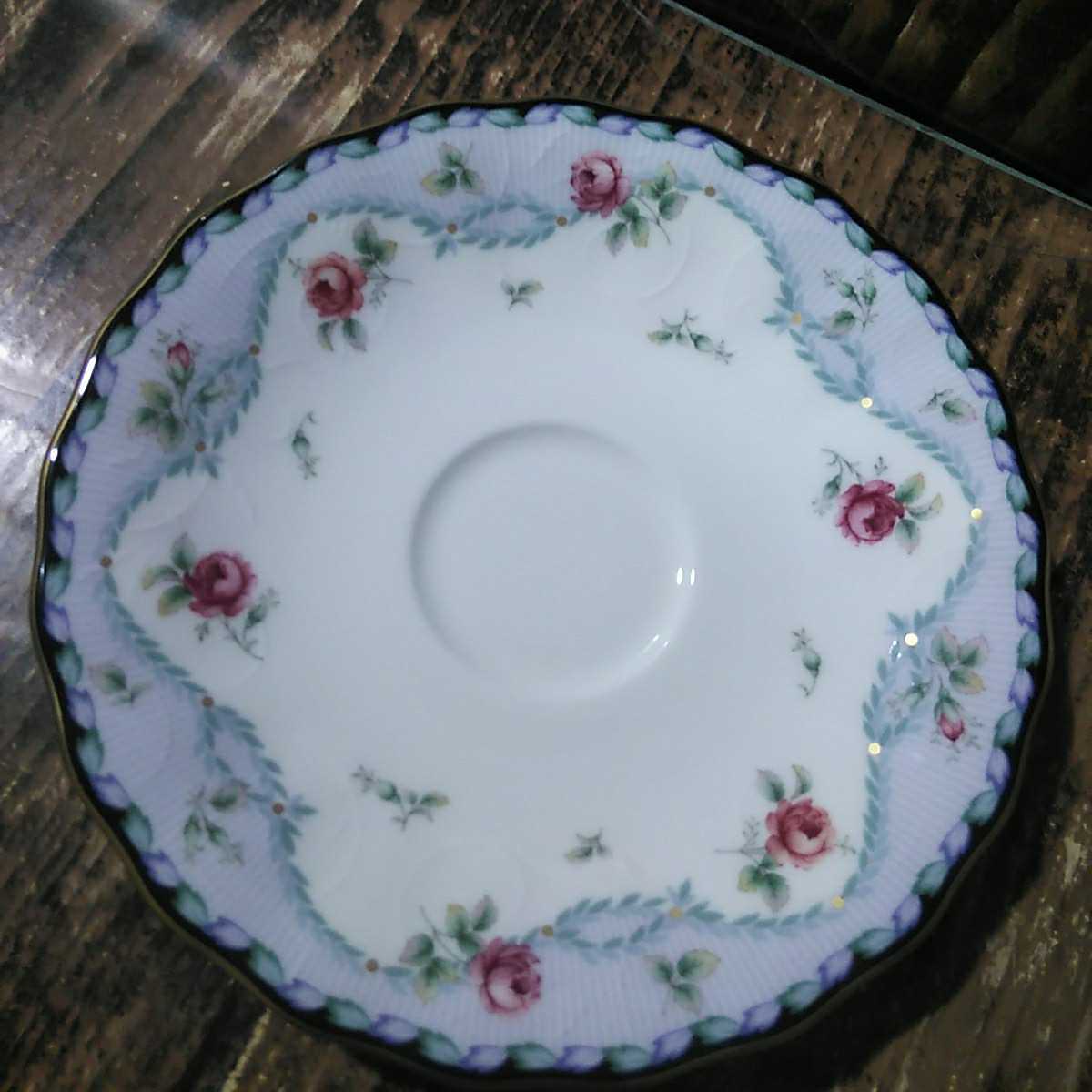 ノリタケ「ローズスティッチ カップ&ソーサー 2客」Noritake ノリタケ「ローズスティッチ カップ&ソーサー 2客」Noritake