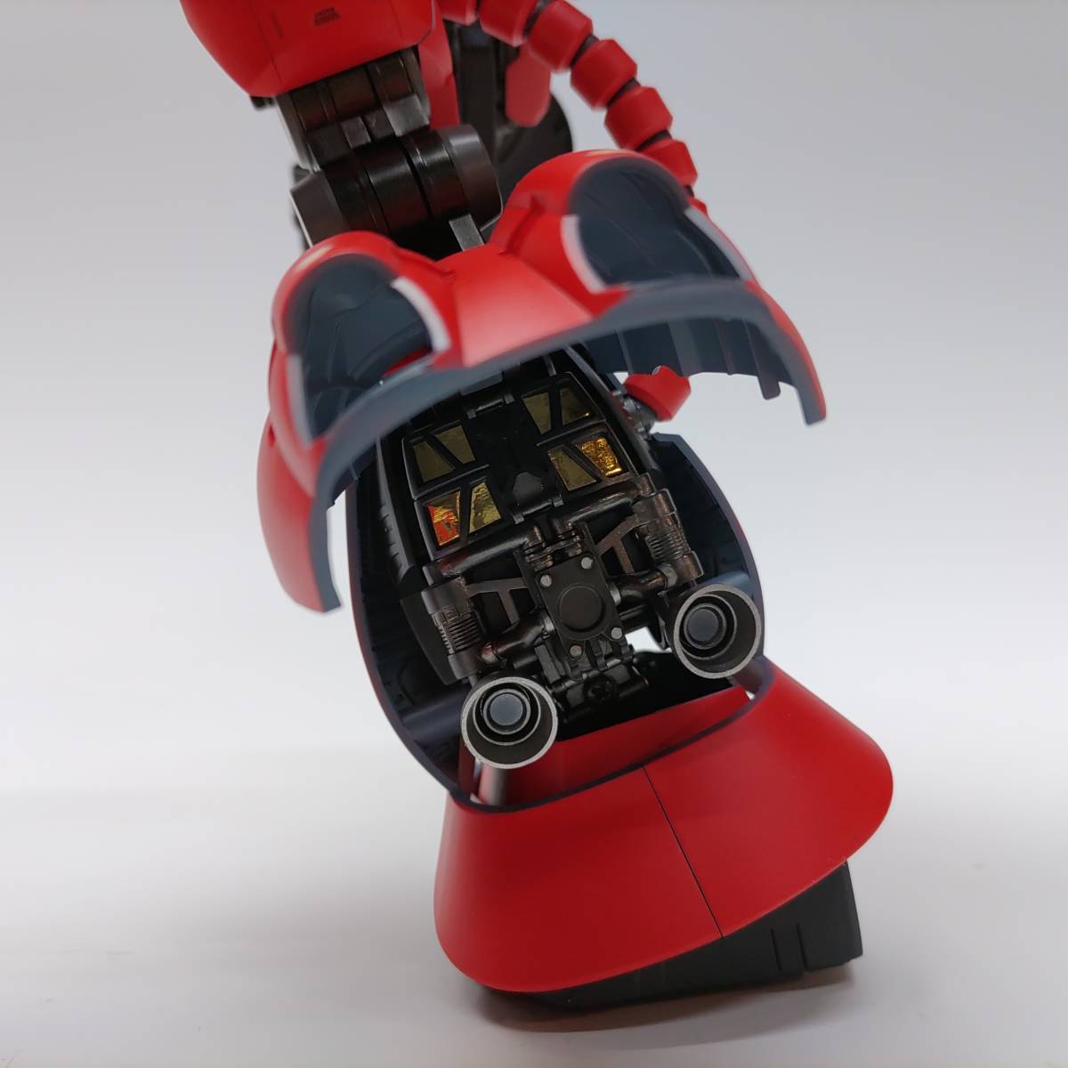PG 1/60 シャア専用ザクⅡ 完成品 ザク 1 60 PG 1/60 MS-06S シャア専用ザクII| プレミアム