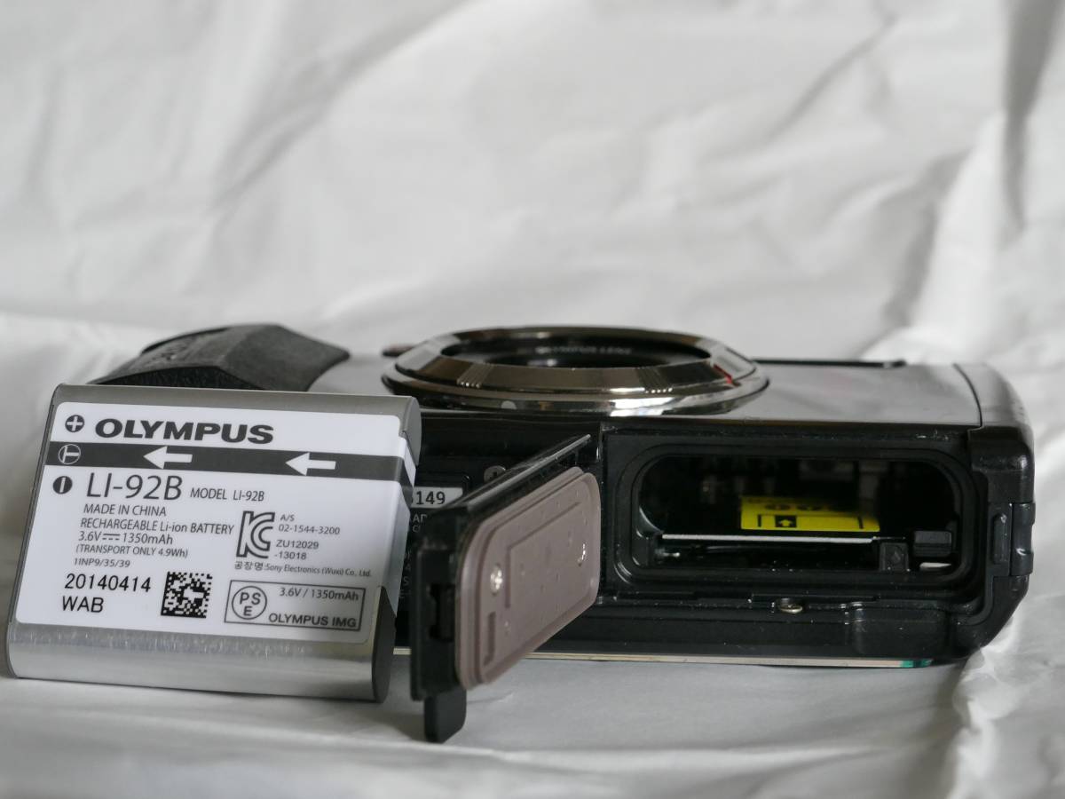 OLYMPUS STYLUS TG-3 Tough】 デジタルカメラ 防水 防塵 耐衝撃 現場用