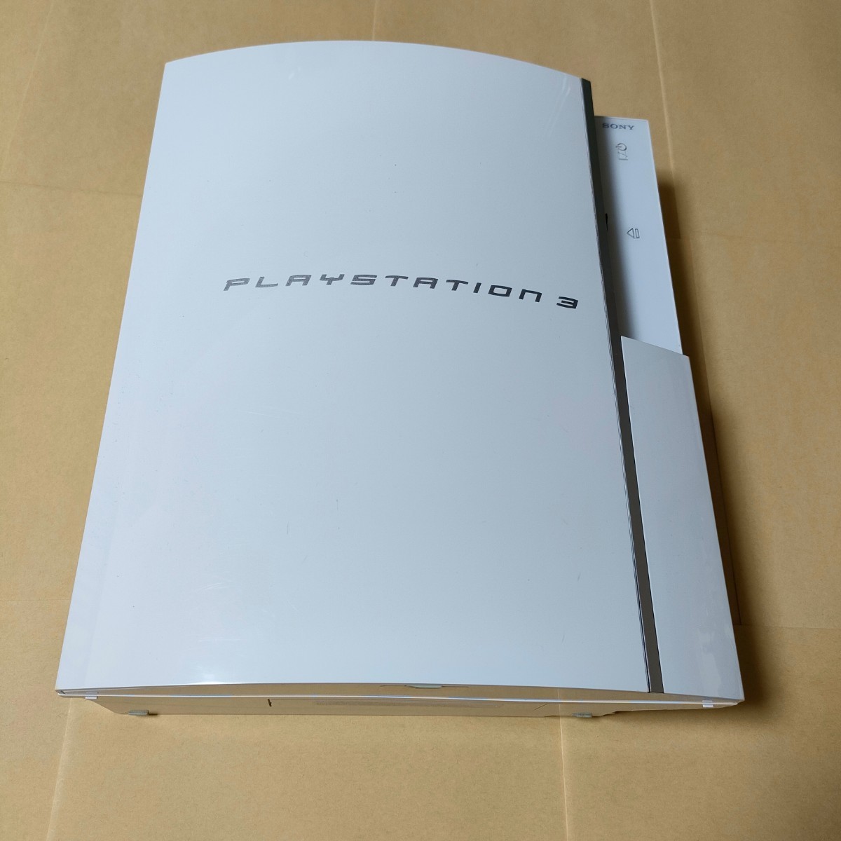 PLAYSTATION 3　本体のみ　(40GB) セラミック・ホワイト　PS3　CECHH00