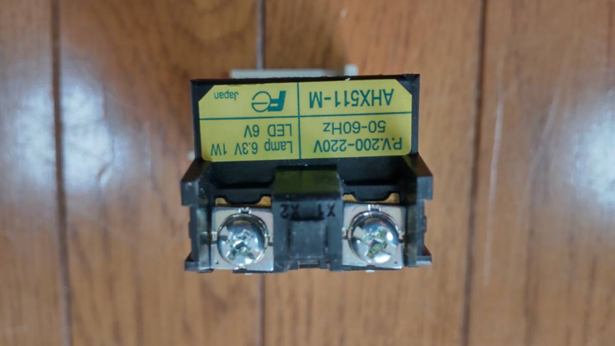 富士　表示灯(調光式ドーム形) DR30D1L-M3R　供給電圧AC200V 未使用品_画像4