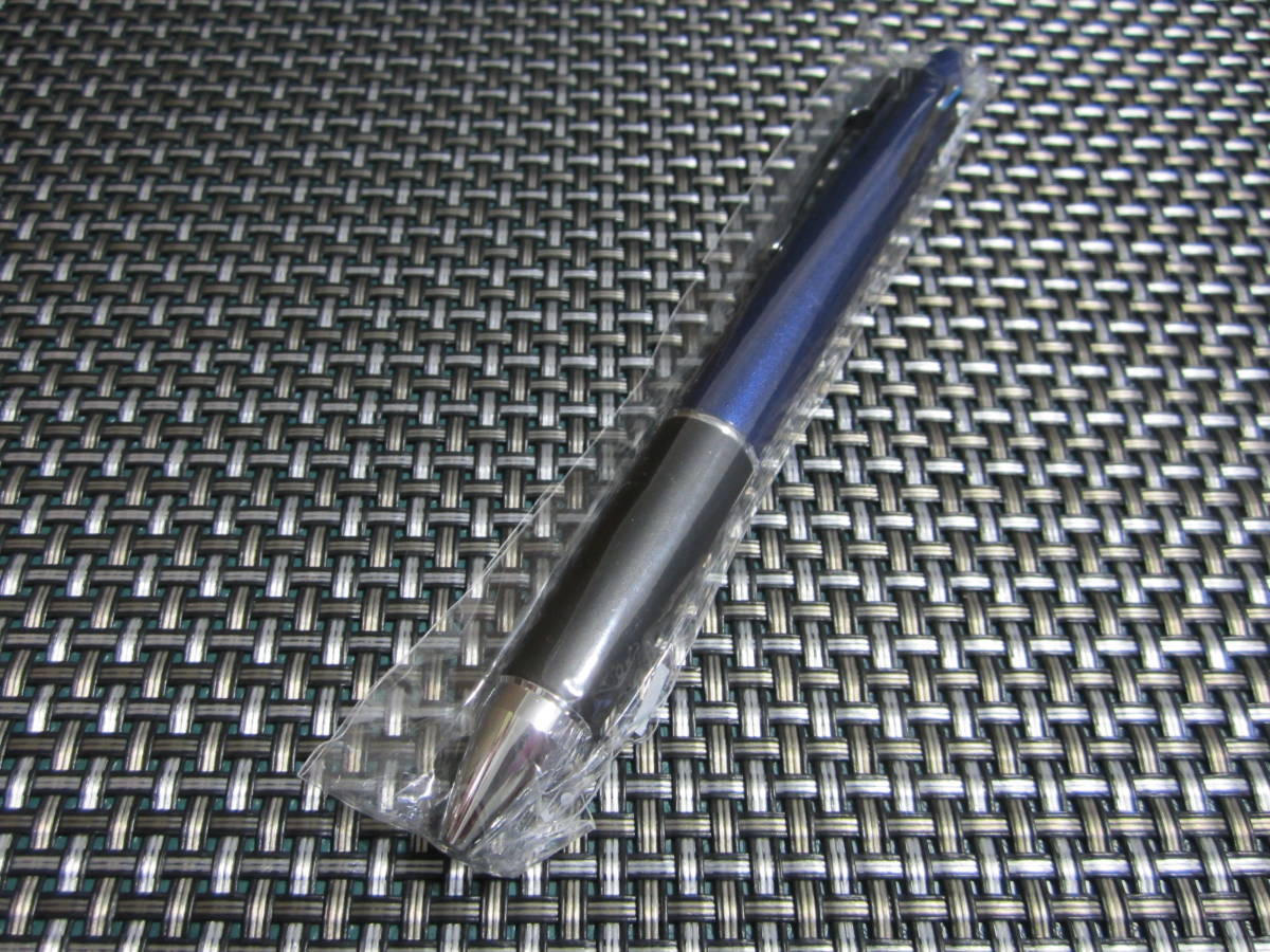 ☆必需品！新品未開封 三菱鉛筆 5機能 多機能ペン ジェットストリーム 4&1 0.5ボールペン 0.5シャープペン ネイビー_画像1