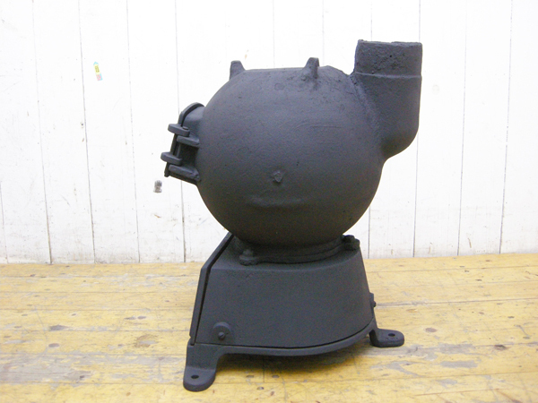  National Railways *daruma stove * octopus stove * stone charcoal stove * Showa Retro * antique *146614