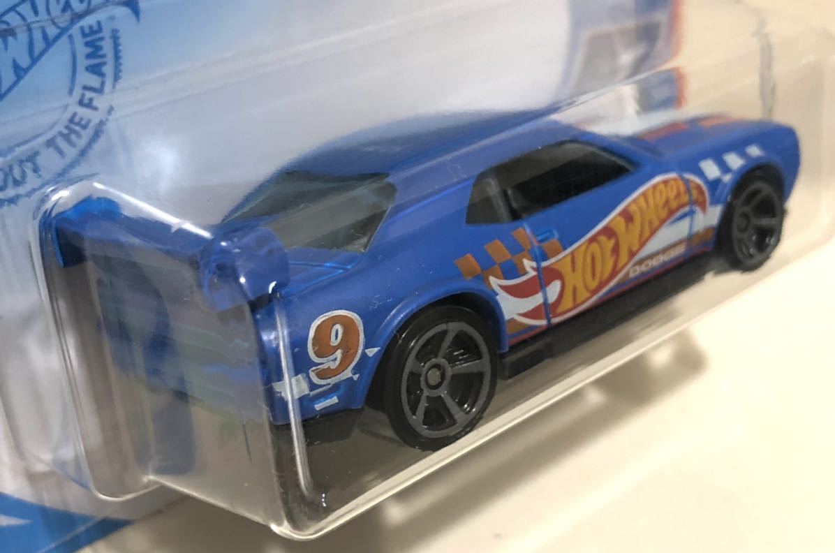 レア 人気 Dodge Challenger Drift Car 426 Mopar ダッジ チャレンジャー ドリフト カー 2021 HW Race Team Series ブルー Blue 絶版_画像4