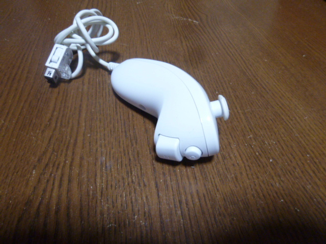 M003【即日配送　送料無料　動作確認済】Wii　モーションプラス　ジャケット　ヌンチャク　セット　カバー　ホワイト　白　クリア