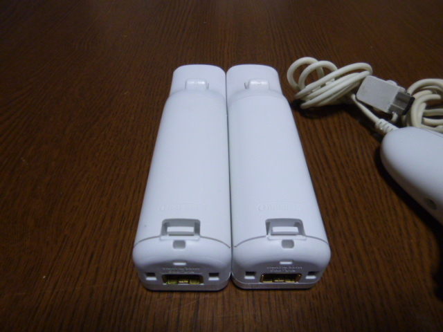 RN059【送料無料 動作確認済】Wii リモコン ヌンチャク 2個セット ホワイト　白　
