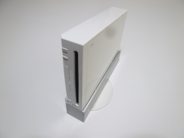 W049【即日発送 送料無料】Wii　本体　台付き（レンズクリーニング・初期化・動作確認済）シロ　白　ホワイト