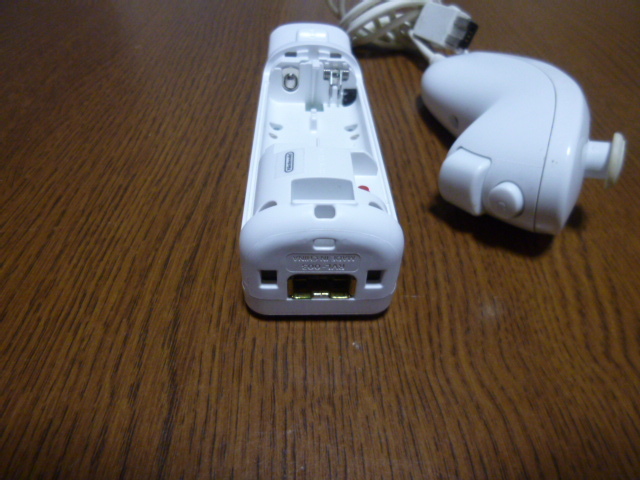 RN014【送料無料 動作確認済】Wii リモコン ヌンチャク セット ホワイト　白　