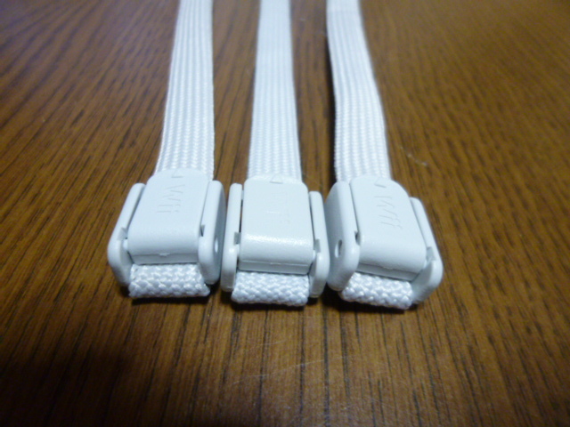 RSJ064【送料無料 即日配送 動作確認済】Wii リモコン ストラップ　ジャケット　3個セット ホワイト　白　セット　リモコンカバー