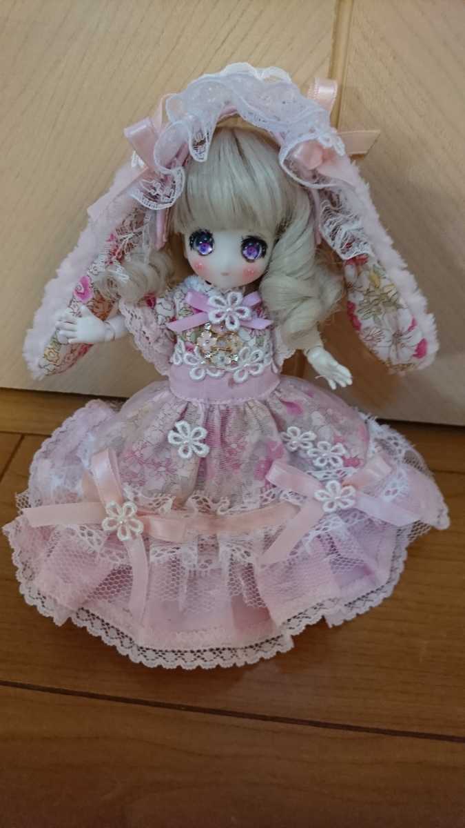 独特の素材 カスタムドール ディーラー様製 美品 オビツ11 花かごの小