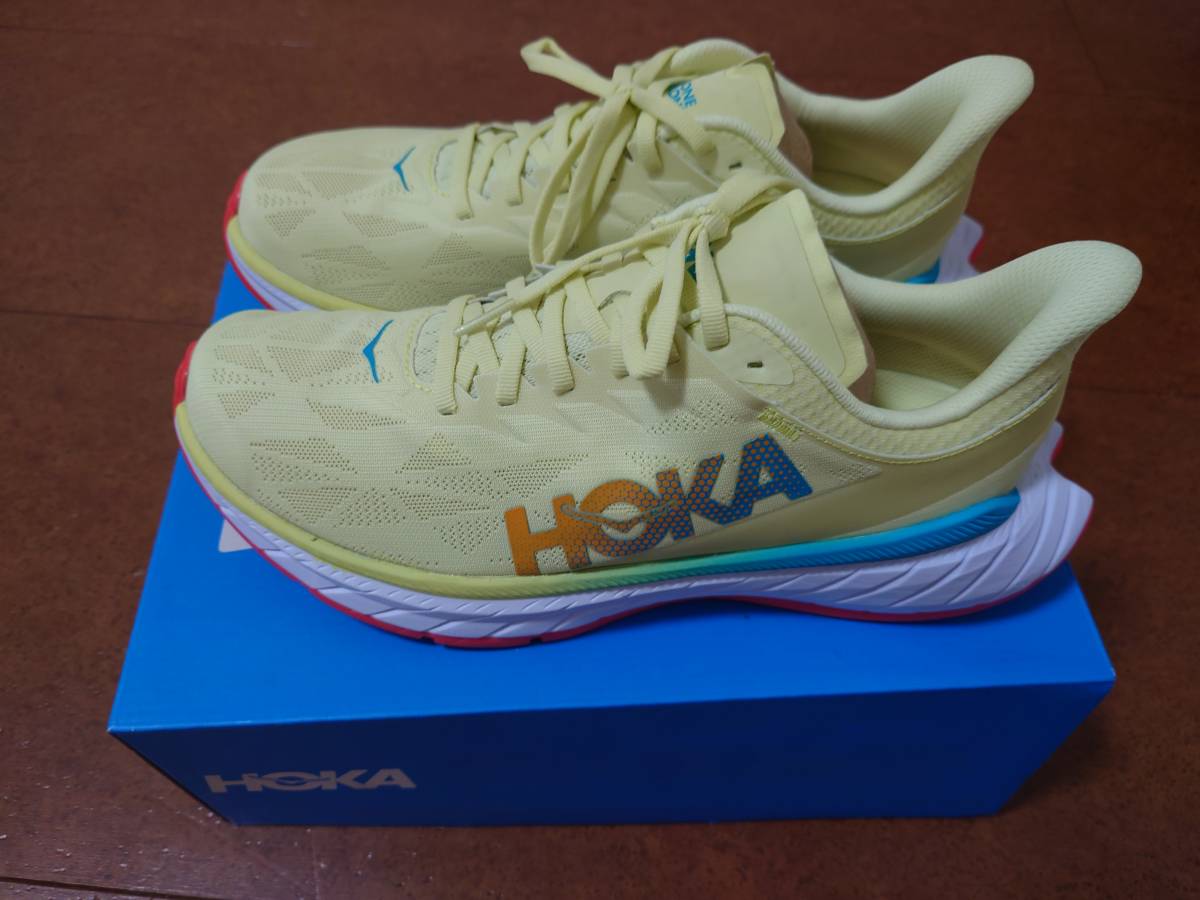 新品未使用品!HOKA ONE ONE ホカ オネオネ CARBONX2(カーボン X 2
