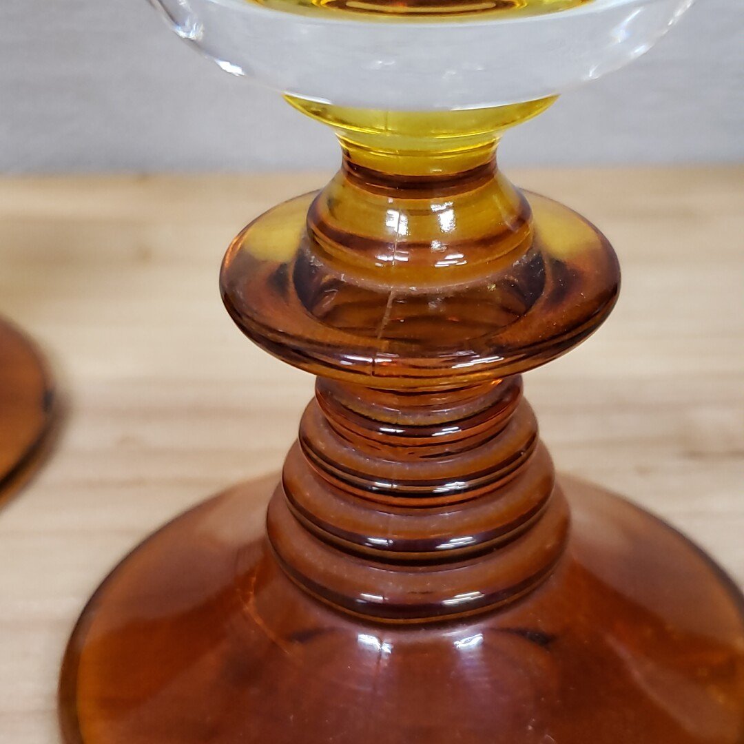  wine glass pair re-ma- glass amber honey color grape pattern glass sculpture antique retro Germany made? height 11.8cm [60a311]