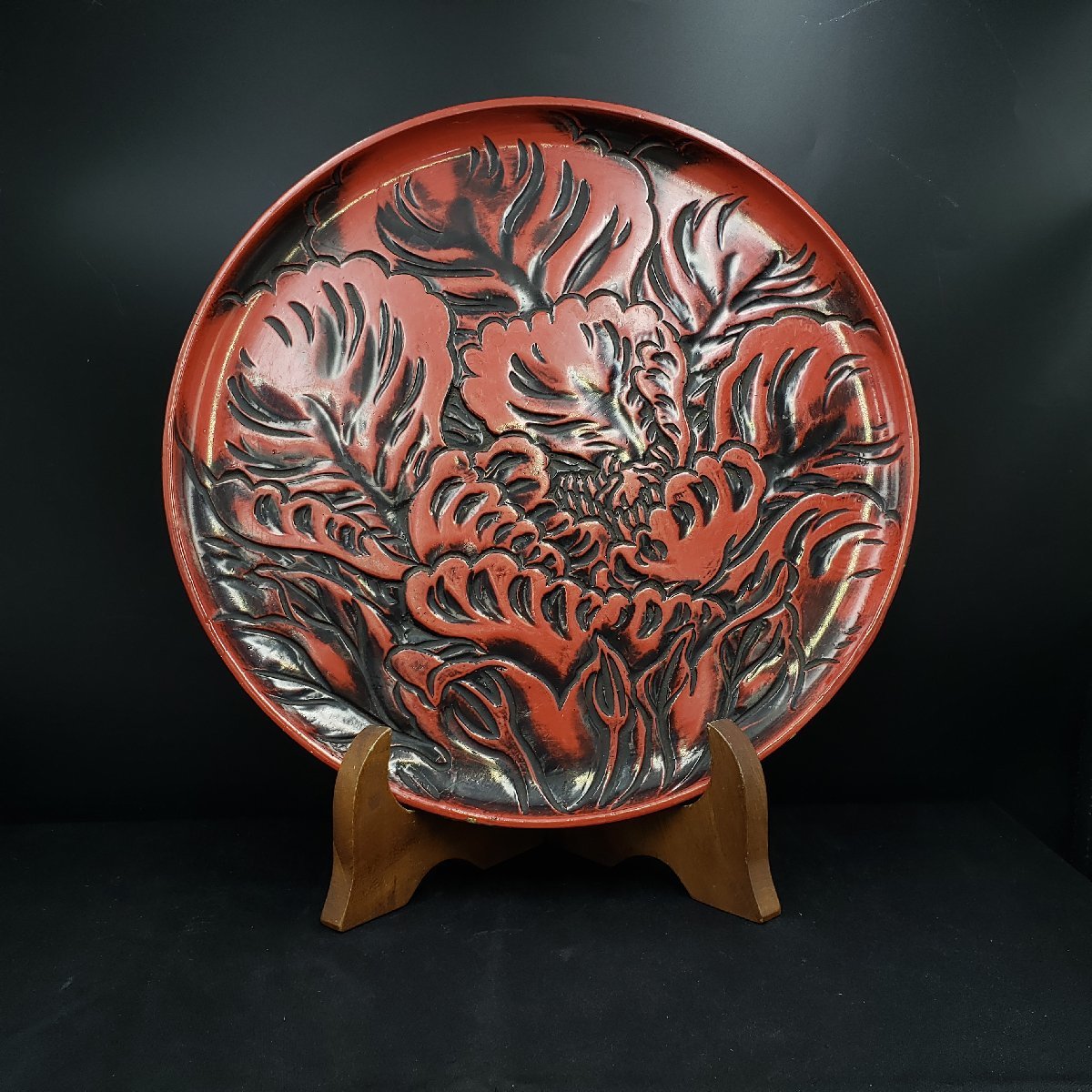 中国 骨董品 木製 うるし(?) 蓮の花絵柄 トレイ(?) お盆 純正限定