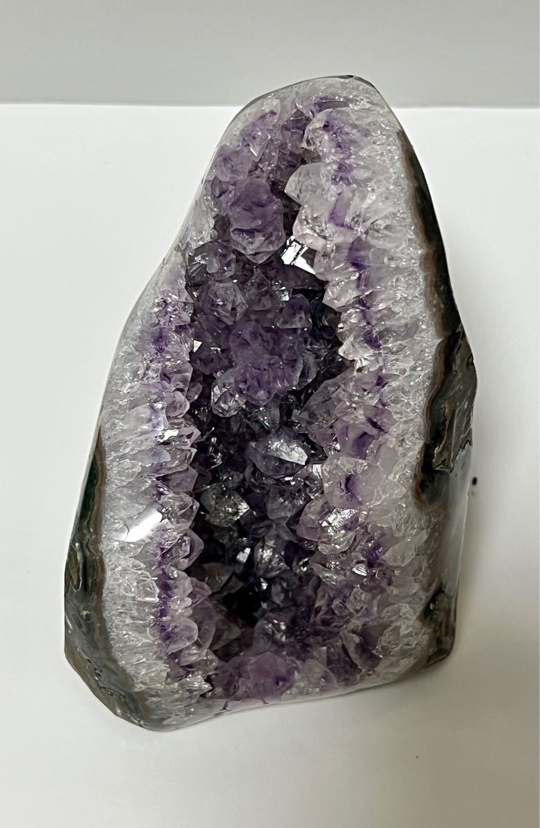 レア品　アメジストドーム 紫水晶 原石 天然石　ウルグアイ産　虹が綺麗　洞窟　小さな洞窟