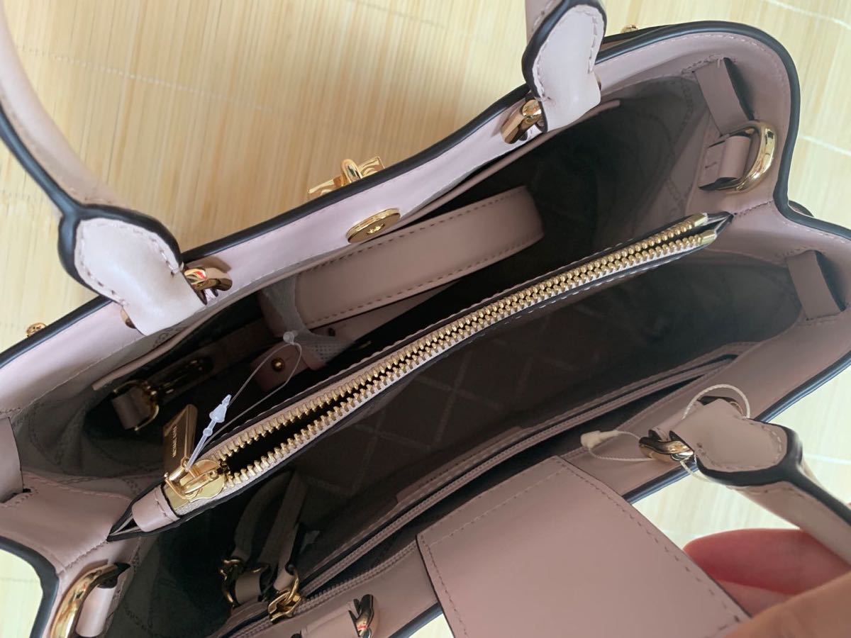 ☆新品正規品マイケルコースMICHAEL KORS 2Wayバッグ holdmeback.com