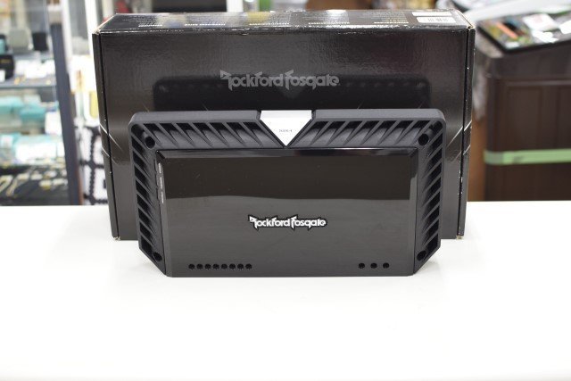 湘★547【動作未確認/ジャンク扱い】 Rockford Fosgate / ロックフォード T600-4 4ｃｈ パワーアンプ_画像1