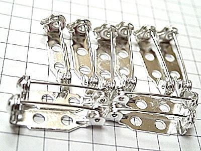 ブローチ製作用のピン針１０本セット２０ミリ白銀色シルバー回転式_画像1