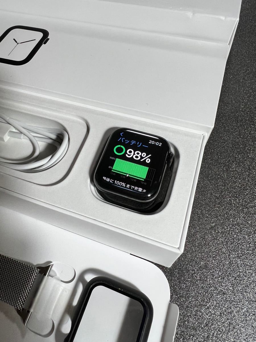 Apple Watch Series 4 GPS+Cellular40mm スペースブラックステンレス