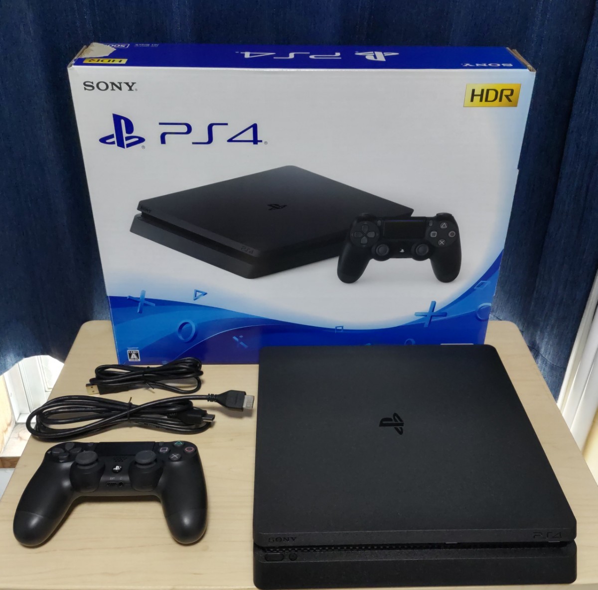 PlayStation4 ジェットブラック プレイステーション4 CUH-2200AB01