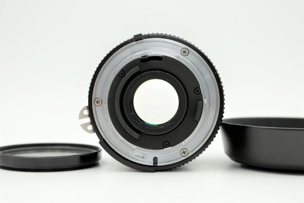 ニコン　Nikon Nikkor Ais Ai-s 35mm f/ 2.8 単焦点 広角 MF レンズ 純正 メタル フード HN-3付　一眼レフ フィルム カメラ用_画像10
