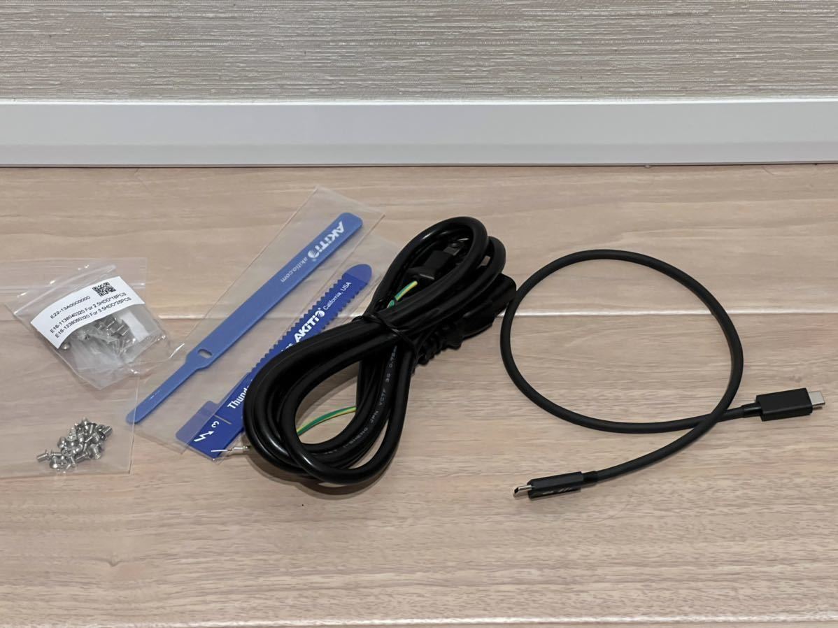 AKiTiO Thunder3 Quad X / Thunderbolt3 RAID 4