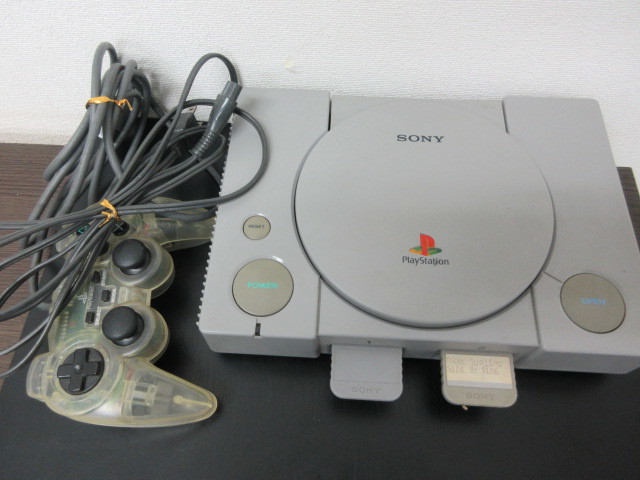 SONY　PlayStation　SCPH-7000　メモリーカード、HORIコントローラー　ジャンク　プレステ　プレーステーション　#48450_画像1