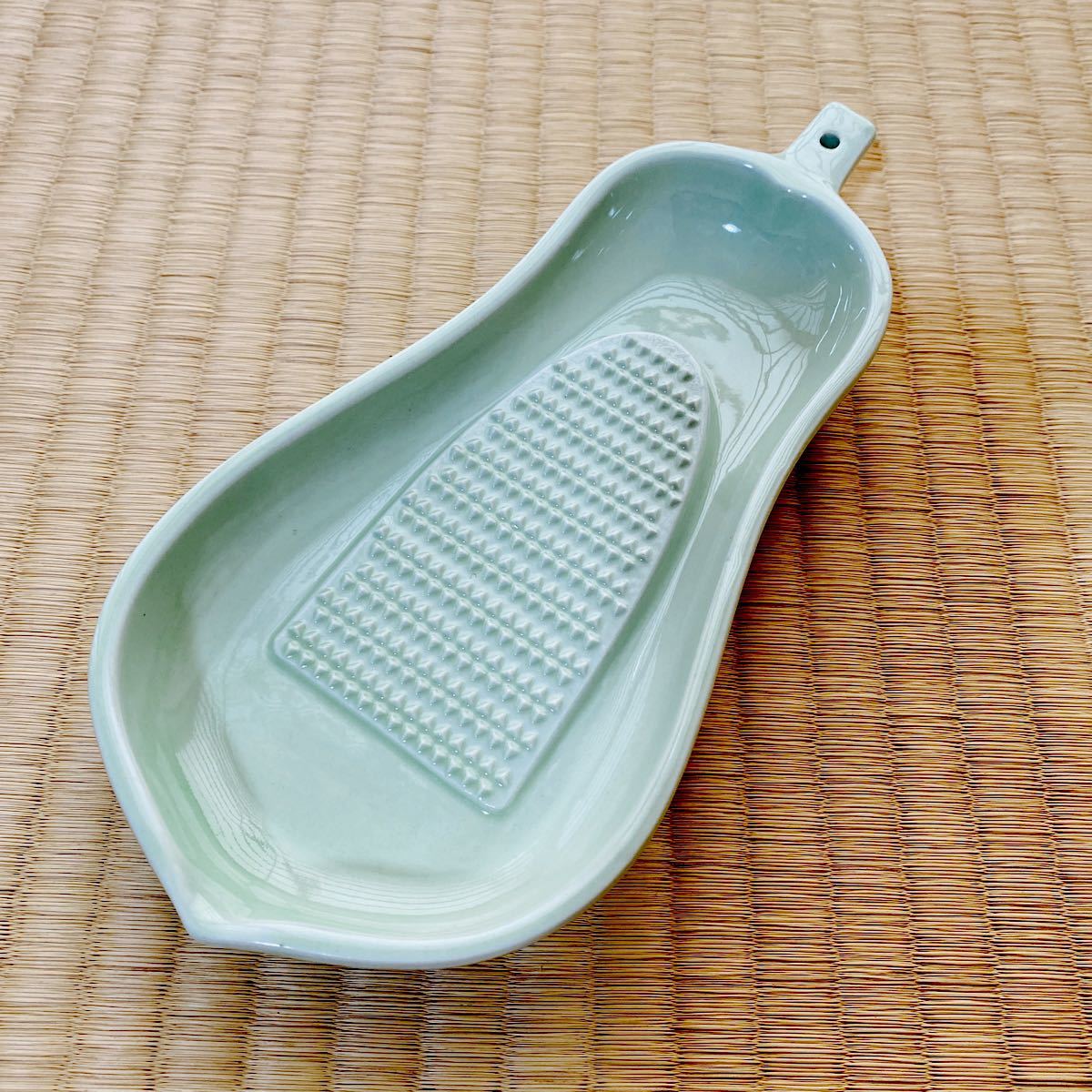おろし器　オロシ器　ひょうたん　なす　ナス　キッチン雑貨　陶器　黄緑　昭和　レトロ　昭和レトロ