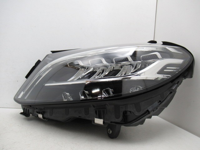 ○ ベンツ Cクラス W205 後期 純正 左 ヘッドライト LED A 205 906 81