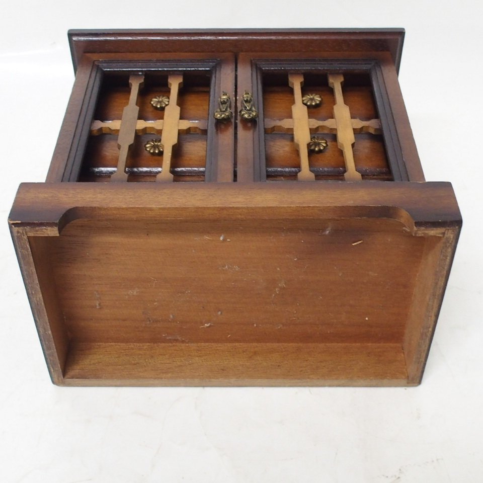 f002 KAIDAN 木製 ジュエリーボックス アクセサリーケース 宝石箱 オルゴール付き 動作確認済み 小物入れ アンティーク 観音開き_画像8