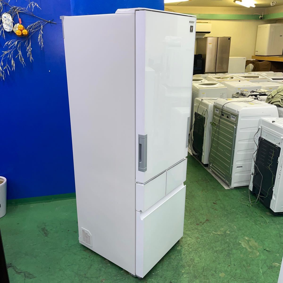 ◆SHARP◆冷凍冷蔵庫　2019年 自動製氷　左右両扉開き　美品　大阪市近郊配送無料