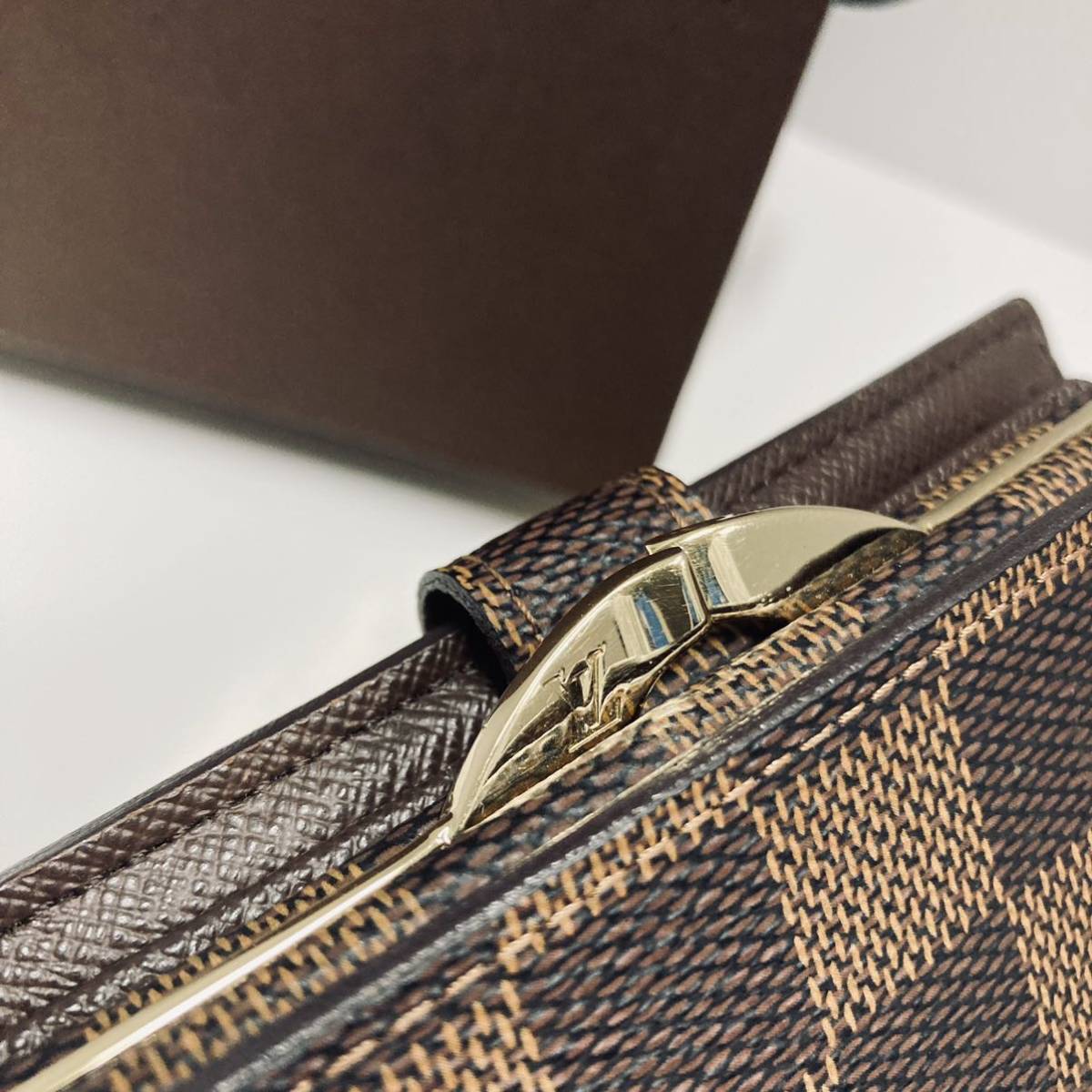 未使用 LOUIS VUITTON ルイヴィトン コンパクト 二つ折り 財布 ダミエ