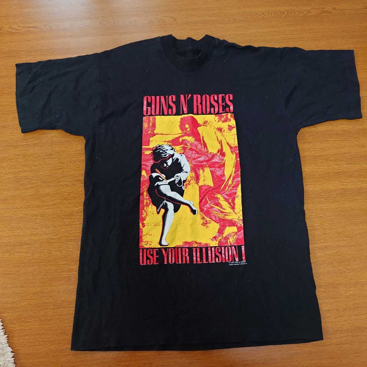 ガンズ・アンド・ローゼズ Guns N' Roses Tシャツ Use Your Illusion