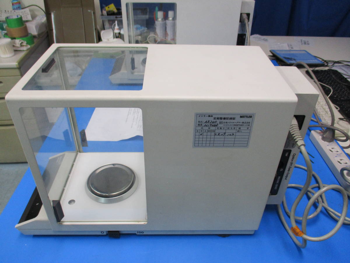 メトラートレド株式会社 AE240 電子天秤 (1051) メトラートレド株式会社 AE240 電子天秤 (1051)